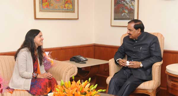 The Australian Senator, Lisa Singh calling on the MoS for Culture (IC), Tourism (IC) and Civil Aviation, Dr. Mahesh Sharma 1 The Australian Senator, Lisa Singh calling on the Minister of State for Culture (Independent Charge), Tourism (Independent Charge) and Civil Aviation, Dr. Mahesh Sharma, in New Delhi on January 12, 2015.