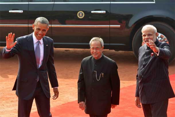 US President Barack Obama with the President Pranab Mukherjee & Prime Minister Narendra Modi at Ceremonial Reception 1 US President Barack Obama with the President Pranab Mukherjee & Prime Ministeri Narendra Modi at Ceremonial Reception