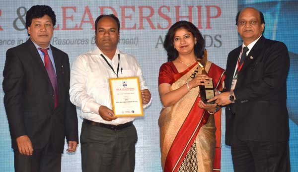 NSPCL receives three awards at the World HRD Congress 2015 1 25nspcl_award