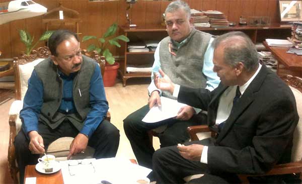 The MoS for Environment and Energy of Maldives, Dr. Abdullahi Majeed calling on the Minister for Science & Technology and Earth Sciences, Dr. Harsh Vardhan, 1 The Minister of State for Environment and Energy of Maldives, Dr. Abdullahi Majeed calling on the Union Minister for Science & Technology and Earth Sciences, Dr. Harsh Vardhan, in New Delhi on February 27, 2015.