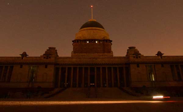 Rashtrapati Bhavan during the Earth Hour 2015. 1 Rashtrapati Bhavan during the Earth Hour 2015.