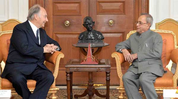 Prince Karim Aga Khan calling on the President, Pranab Mukherjee, at Rashtrapati Bhavan, in New Delhi on April 07, 2015. 1 Prince Karim Aga Khan calling on the President, Pranab Mukherjee, at Rashtrapati Bhavan, in New Delhi on April 07, 2015.