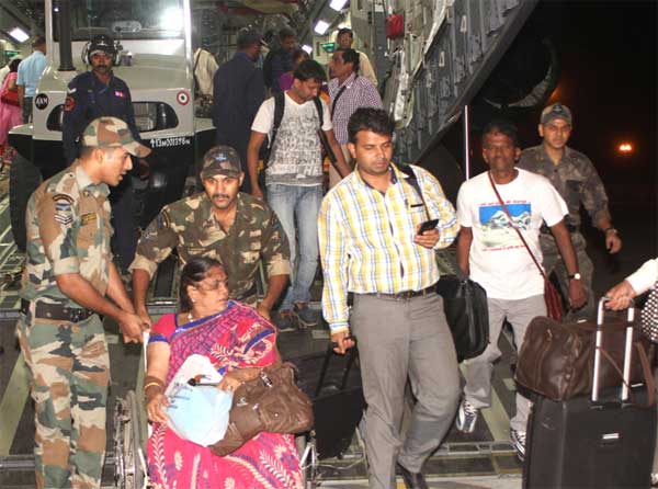 IAF fetches nearly 2,000 Indians back from Nepal 1 27iaf_save_indians