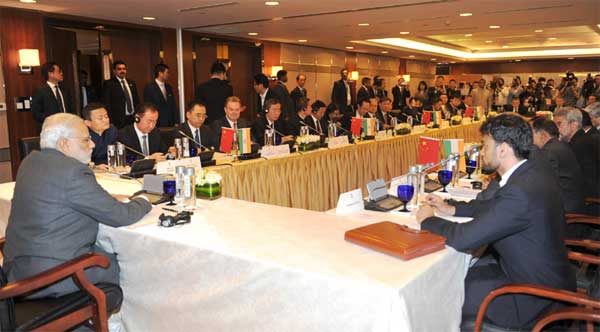 Modi invites top Chinese CEOs to Make in India 1 The Prime Minister, Narendra Modi meets the Chinese CEOs, in Shanghai, China on May 16, 2015.