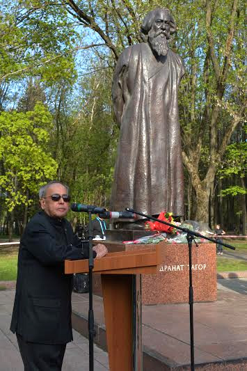 Tagore holds relevance even after a century : President Pranab Mukherjee 1 pranab-tagore