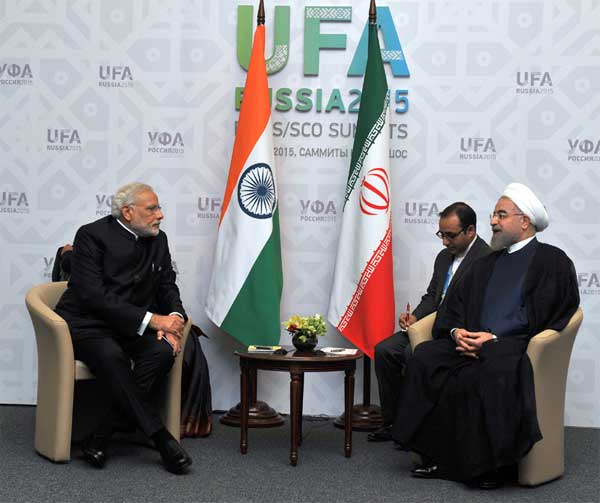 Modi meets Iranian president 1 09modi_with_pres_iran