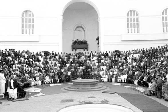 Dr. APJ ABDUL KALAM : A PEOPLE’S PRESIDENT 38 38