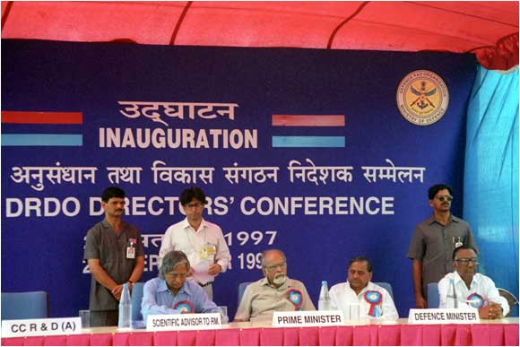 Dr. APJ ABDUL KALAM : A PEOPLE’S PRESIDENT 4 4