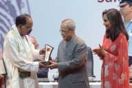 President presents 24th Saraswati Samman to Veerappa Moily 1 11award_to_moily