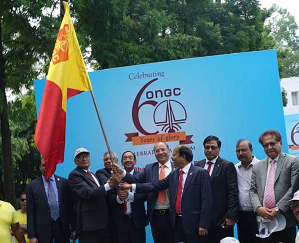 Dharmendra Pradhan leads ONGC’s celebrations on its Foundation Day 2 CMD flagging off the Swachh Bharat Walkathon