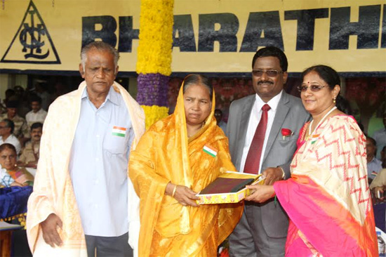 Pilot plants for developing value added products from Lignite – CMD NLC 2 SHRI B.SURENDER MOHAN, CHAIRMAN-CUM-MANAGING DIRECTOR, NLC LTD, AND SMT. SWARNAKUMARI SURENDER MOHAN HONOURING THE SENIOR MOST WORKER OF NLC LTD. SHRI M.A.BASHEER, SERVICE WORKER AND HIS SPOUSE SMT. B. KHATHIJA BEGAM AT THE 69th INDEPENDENCE DAY CELEBRATIONS ON 15-08-2015.