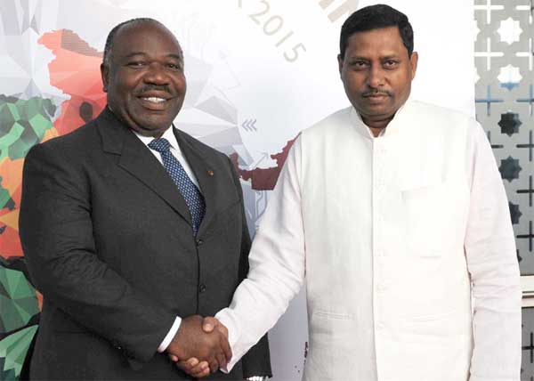 President of Gabon, Ali Bongo Ondimba being received by the MoS for Human Resource Development, Upendra Kushwaha 1 The President of Gabon, Ali Bongo Ondimba being received by the Minister of State for Human Resource Development, Upendra Kushwaha, on his arrival, in New Delhi on October 28, 2015.