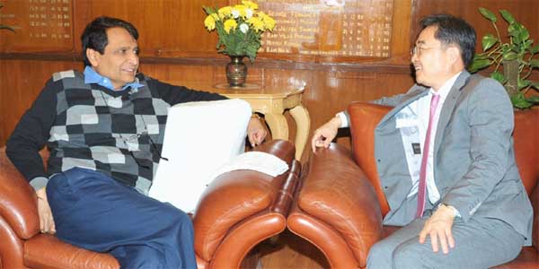 Ambassador of the Republic of Korea to India, CHO Hyun meeting the Union Minister for Railways, Suresh Prabhakar Prabhu 1 The Ambassador of the Republic of Korea to India, CHO Hyun meeting the Union Minister for Railways, Suresh Prabhakar Prabhu, in New Delhi on December 16, 2015.