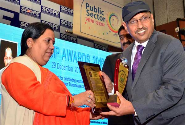 POWERGRID awarded the “Best Performing Transmission Utility” & I.S.Jha, CMD bestowed “CBIP Award 2016” by CBIP 1 31powergrid_award