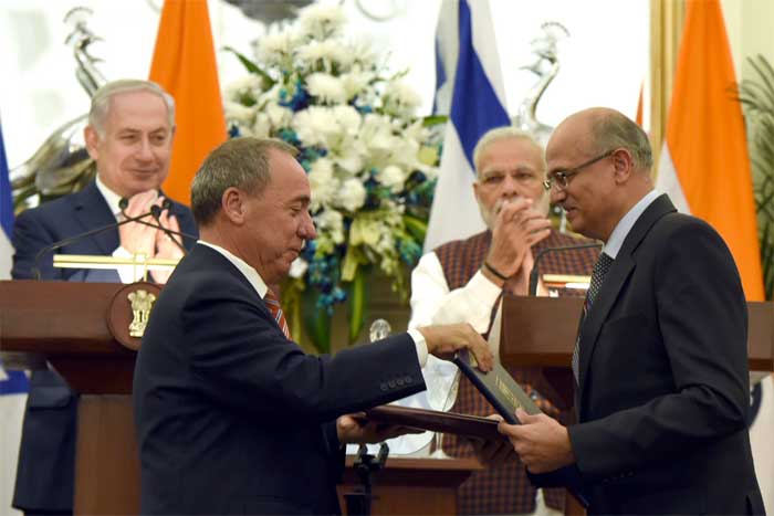 India, Israel sign nine agreements 1 16india israel mou