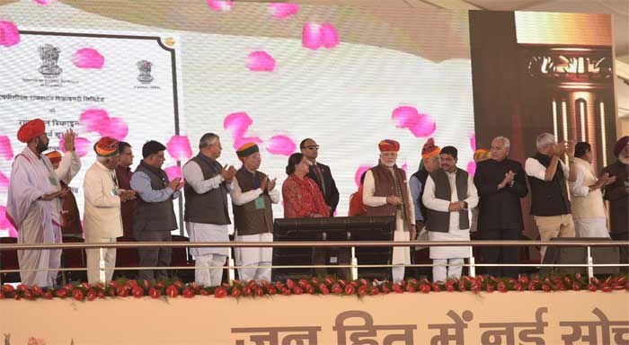 Modi lays foundation stone of Rs 43,000 cr Barmer refinery project 1 16modi inaug refinery