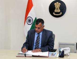 Ashok Lavasa assumes charge as Election Commissioner 1 24ashok lavasa