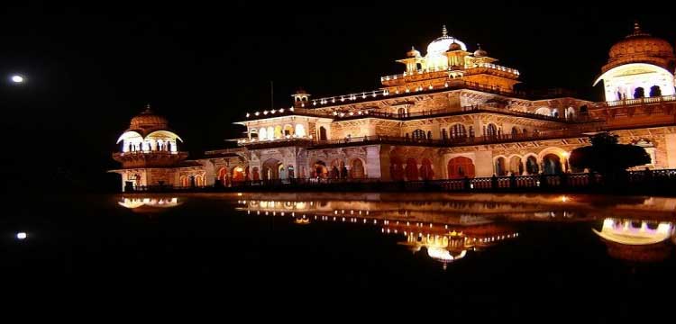 Raje launches 'night tourism' in Jaipur 1 29night jaipur