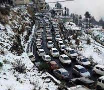 More snow in Shimla, Manali; traffic hampered 1 13snow traffic