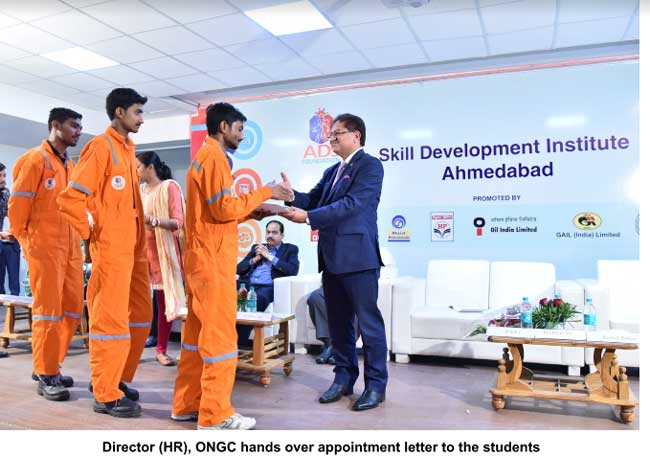 Skilling India: First batch graduates from SDI Ahmedabad with 100% campus placement 1 17ongc award
