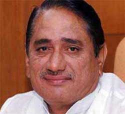 Maharashtra Agriculture Minister dies of heart attack 7 31maharashtra minister