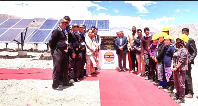 IndianOil commissions 100 KW solar power plant in its LPG Bottling Plant at Leh 8 04plant on solar