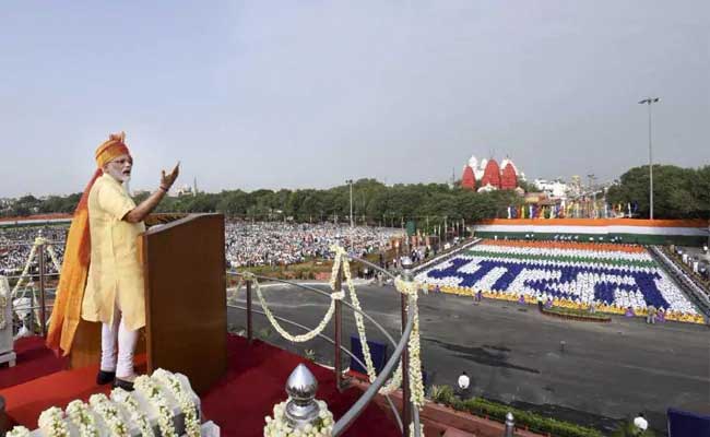 Modi promises housing, power, water for all 1 15modi on independence day