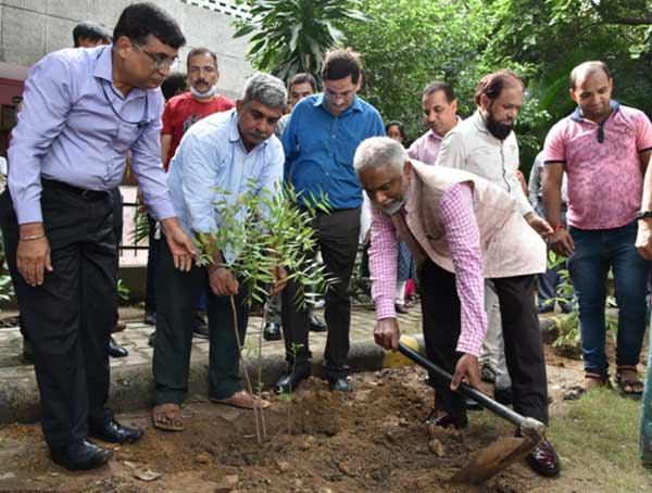 Swachhata Pakhwada Observed by HUDCO 1 04hudco swacchata pakhwada