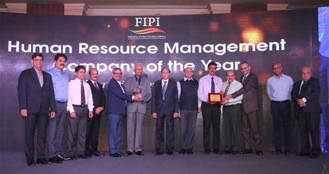 IndianOil bags FIPI 'Company of the Year’ Award for Human Resources Management 1 05iocl award