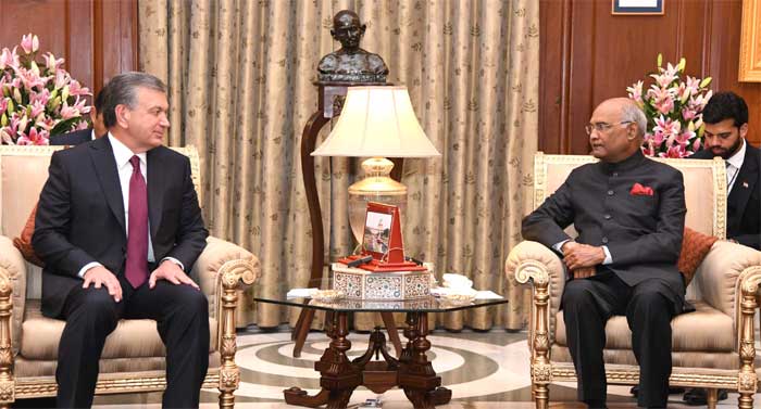PRESIDENT HOSTS PRESIDENT OF UZBEKISTAN; EMPHASISES CONNECTIVITY PROJECTS AND ECONOMIC RELATIONS 1 02pres with uzbek pres