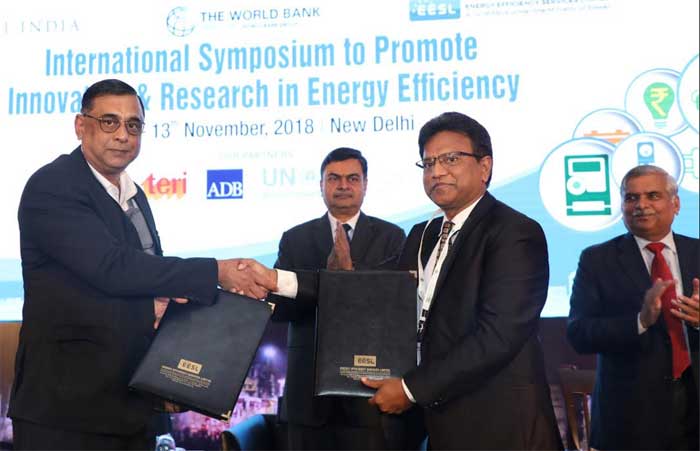 GAIL Gas signs MoU with EESL 1 13gail mou