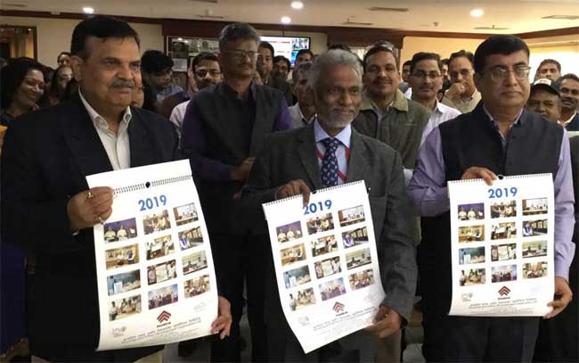 Dr. M Ravi Kanth, CMD released HUDCO calendar and diary of 2019 1 13hudco new calender