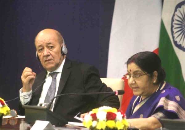 India, France reiterate resolve to jointly fight terrorism 1 15india france meeting