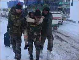 Army rescues 2,500 stranded tourists in Sikkim 1 29army rescue