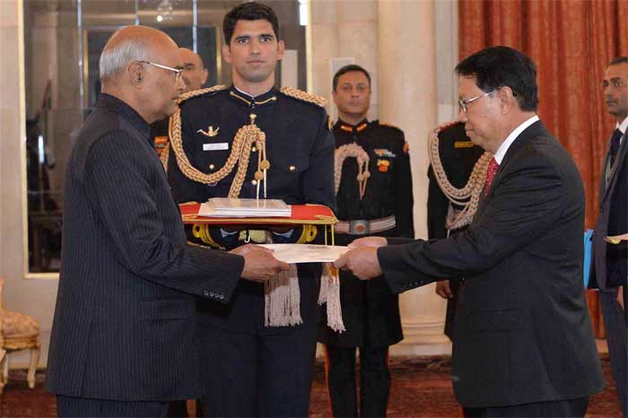 ENVOYS OF FIVE NATIONS PRESENT CREDENTIALS TO PRESIDENT OF INDIA 4 10credential lao