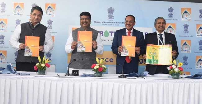 Dharmendra Pradhan launches Common General Guidelines for DODO Model CNG Stations 8 11pradhan launch
