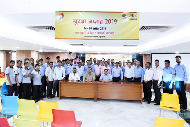 IndianOil Northern Regional Office observes Safety Week 1 Harsh Sachdev, Executive Director (Regional Services), Northern Region, IndianOil along with HOD’s of IndianOil Northern Region releasing the Safety Briefing Booklet