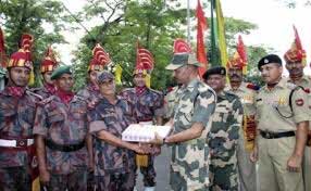 Indian, B'desh border guards exchange greetings on Eid 1