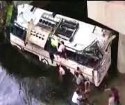 29 passengers killed in Yamuna Expressway accident 1 08accident