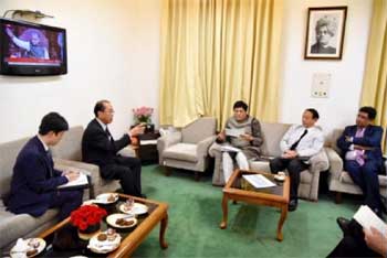 Goyal, Japanese PM's advisor discusses bullet train project 1 26piyush meeting