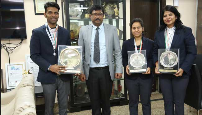 Sterling performance of NHPC Badminton Team 1 21nhpc sports award