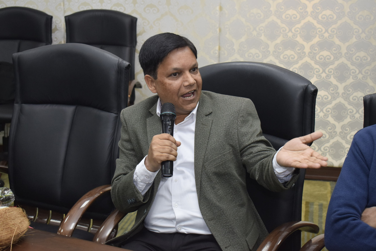 शुध्द व निखळ पत्रकारितेची गरज : अनंत बागाईतकर, राजधानीत मराठी पत्रकारदिन साजरा 1 ameyahonourmic1