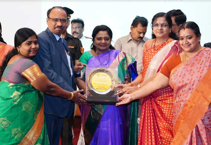 NLCIL won WIPS “Best Enterprise Award” 1 14nlc award