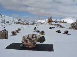 ITBP practices Yoga at 18,800 feet on India-China border 1 21yoga
