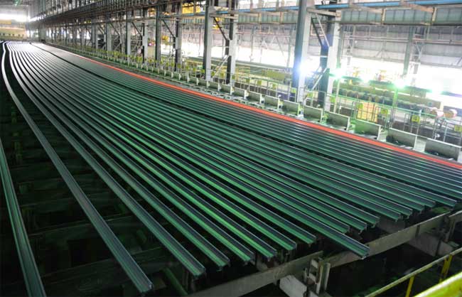 SAIL rolls out and dispatches first rake of R 260 grade Vanadium Alloyed special grade Prime Rails to Indian Railways 2 01sail