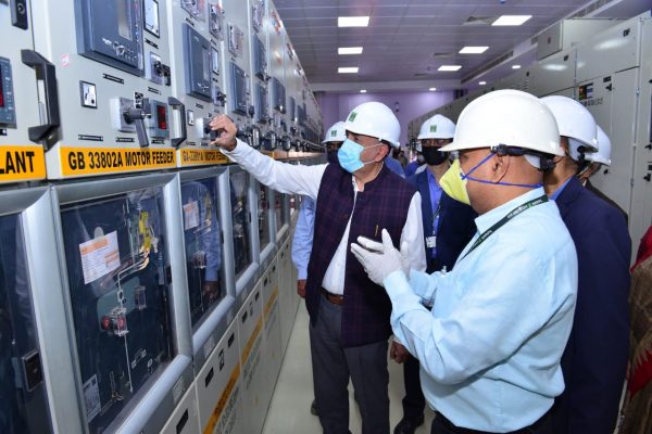 Petroleum Secretary Tarun Kapoor visits MRPL 8 petsecy mrpl1 e1607692060926