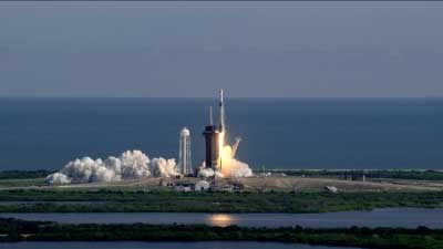 SpaceX wins $2.9bn NASA contract to build moon lander 1 17satellite