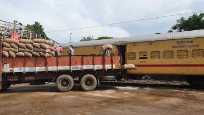 Kisan Rail transport onions from Andhra to West Bengal 1 22kisan rail