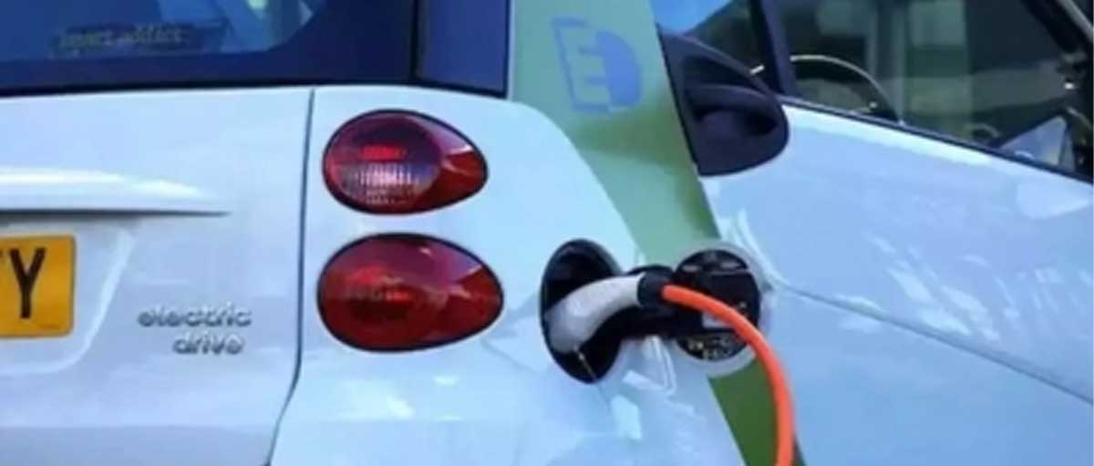 Indigenous wireless EV charger capable of 90 pc charge in 3 hours to be launched soon: Govt