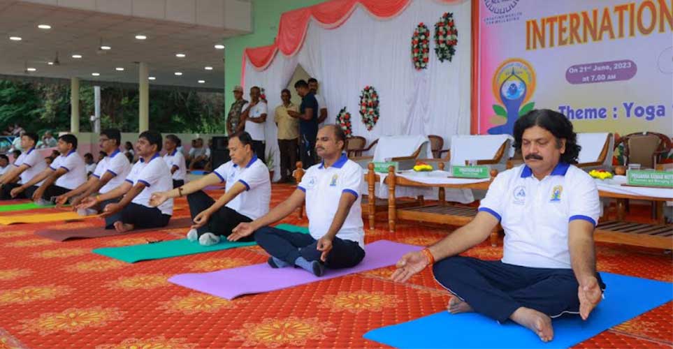NLC INDIA LIMITED OBSERVES INTERNATIONAL DAY OF YOGA: PRASANNA KUMAR MOTUPALLI, CMD, NLCIL, LED THE CELEBRATIONS AT NEYVELI 12 21nlc yoga1
